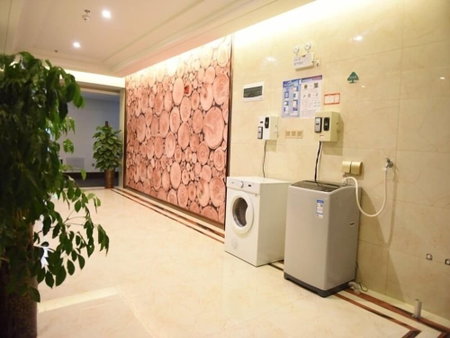 GreenTree Inn Xingtairen People St Business Hotel, Xingtai, China