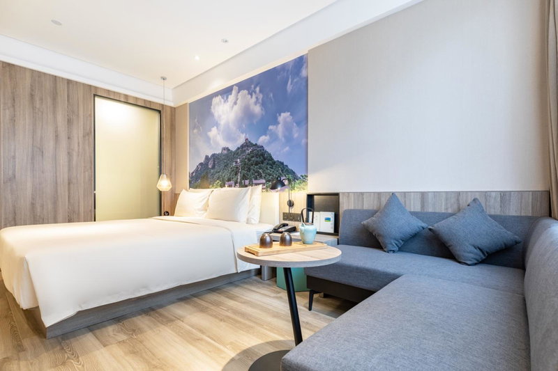 Atour Hotel (Wuhan Mulan Pishang Building), Huangpi, China