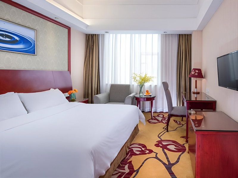 Vienna Hotel Shenzhen Bao'an Fanshen Metro Station, Shenzhen, China