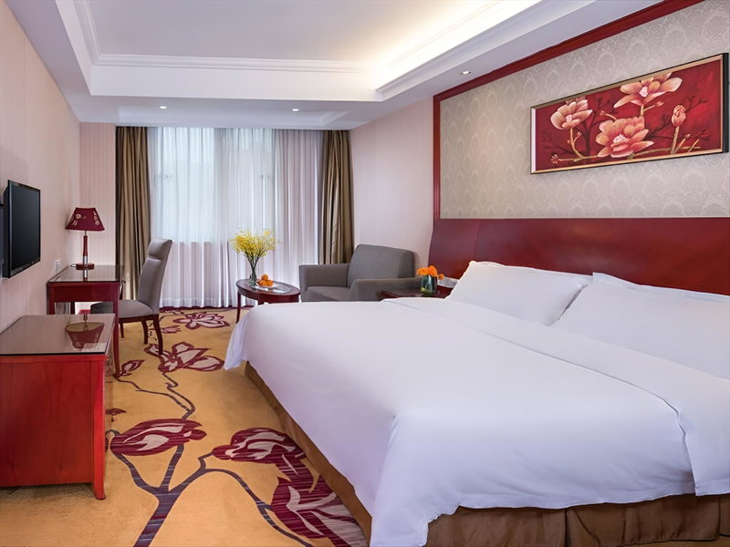 Vienna Hotel Shenzhen Bao'an Fanshen Metro Station, Shenzhen, China