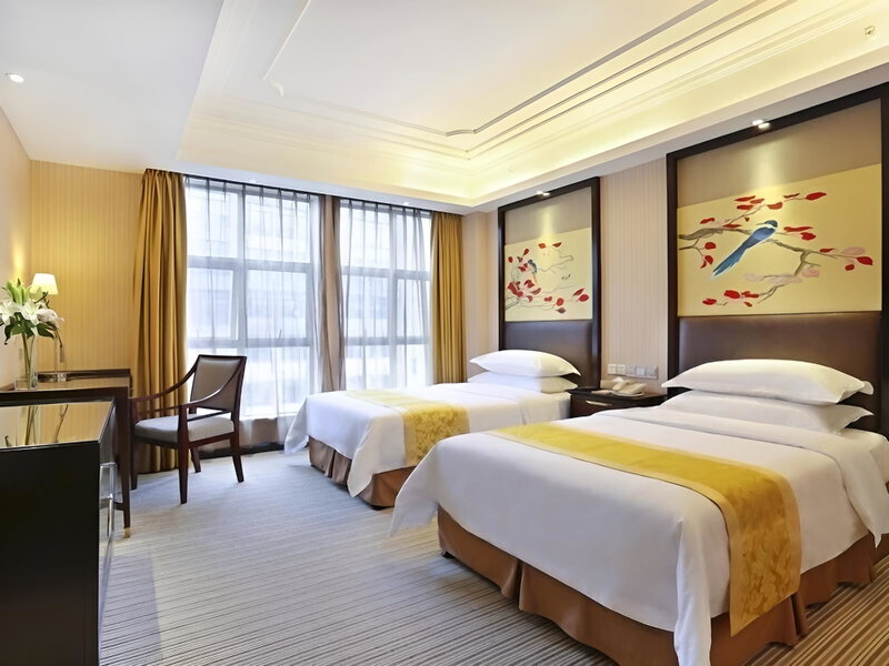 Vienna Hotel (Shenzhen Bao'an Centre Liutang Metro Station), Shenzhen, China