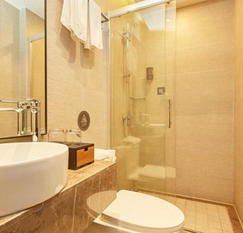 Home Inn Plus (Shanghai Pudong Airport), Shanghai, China