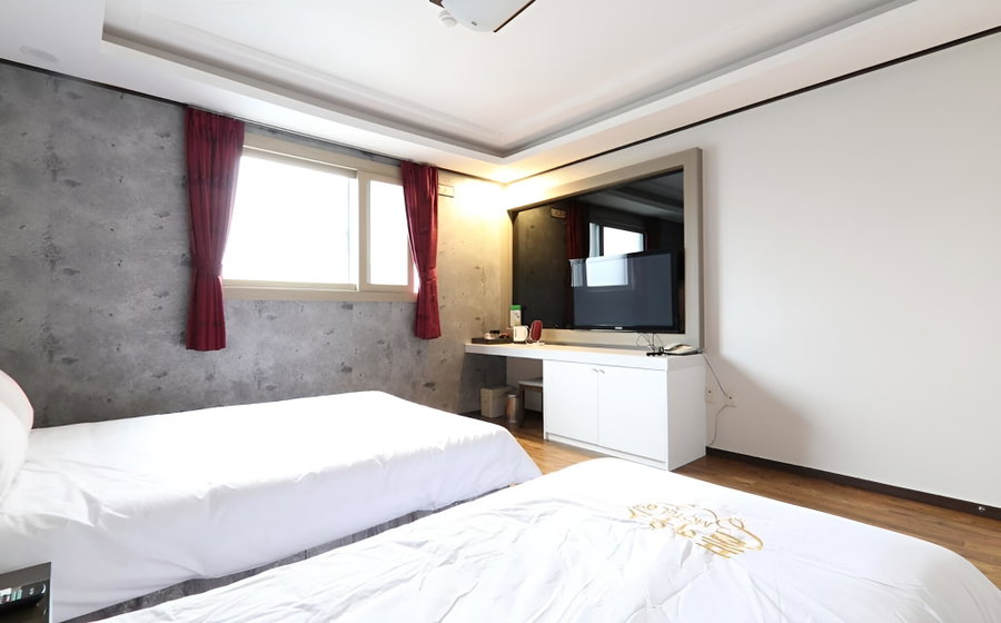 Jeju Pool House, Bataypora, South Korea