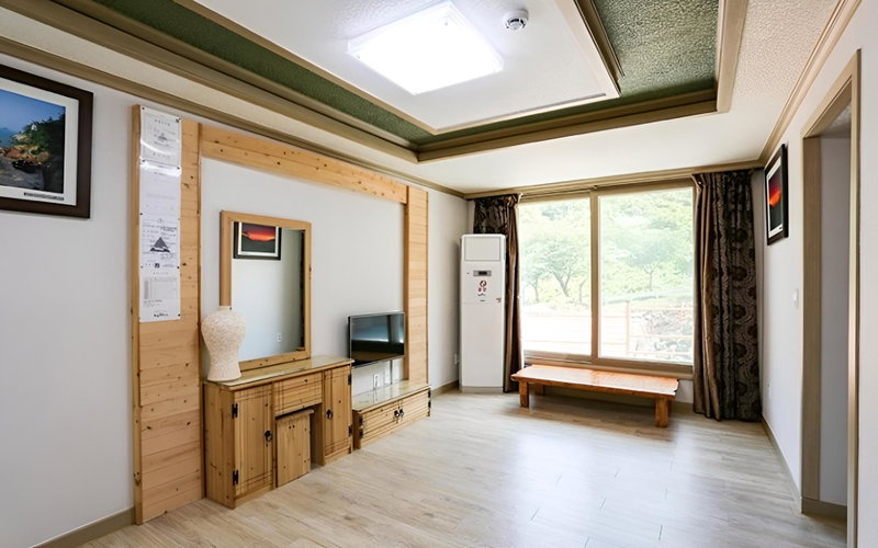 Haenam Duryunsan Tourist Pension, Bataypora, South Korea