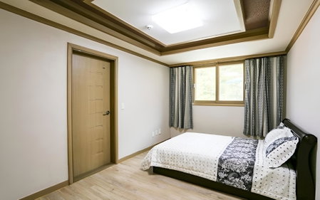 Haenam Duryunsan Tourist Pension, Bataypora, South Korea