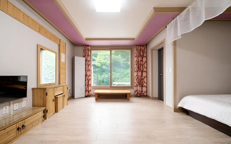 Haenam Duryunsan Tourist Pension, Bataypora, South Korea