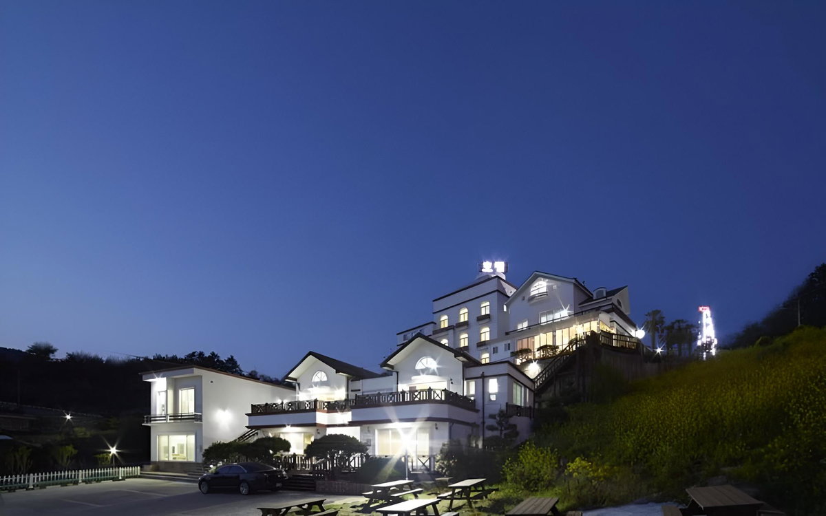 Goheung Hayannoeul Hotel, South Korea
