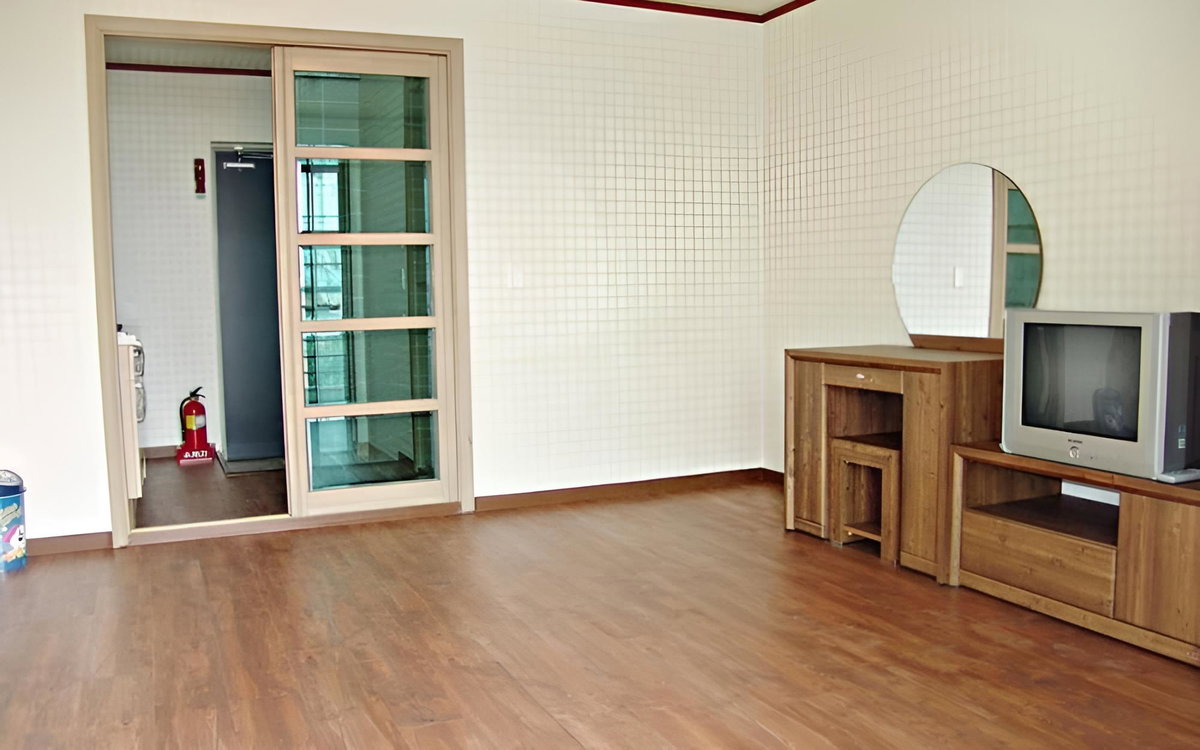 Taean Hakampohaneul Pension, South Korea