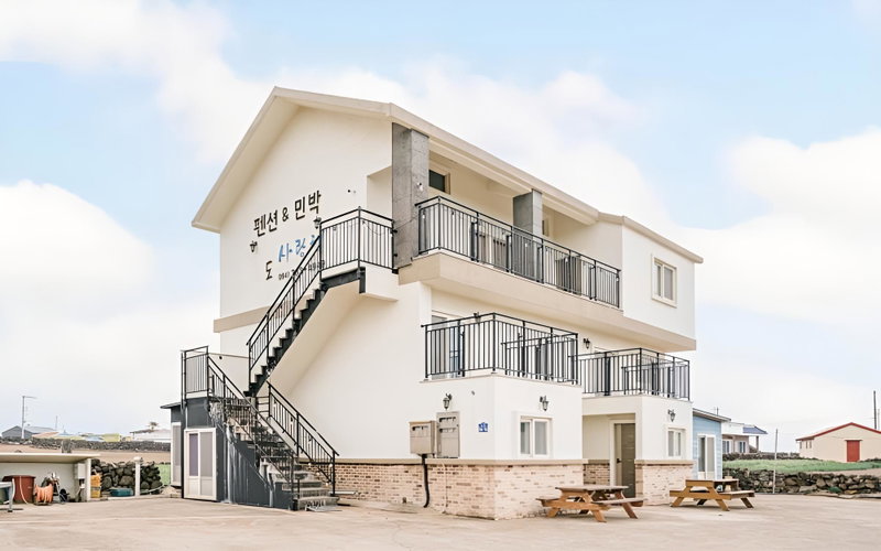 Jeju Udo Sarangchae Pension, Bataypora, South Korea
