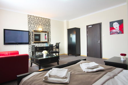 Centrum Konferencyjno-Apartamentowe Mrówka, Warsaw, Poland