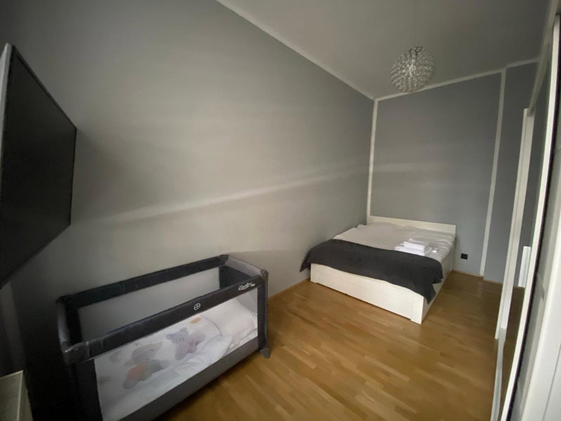 Apartament F21 Deluxe w Bielawie - Widok na Góry Sowie, Bielawa, Poland