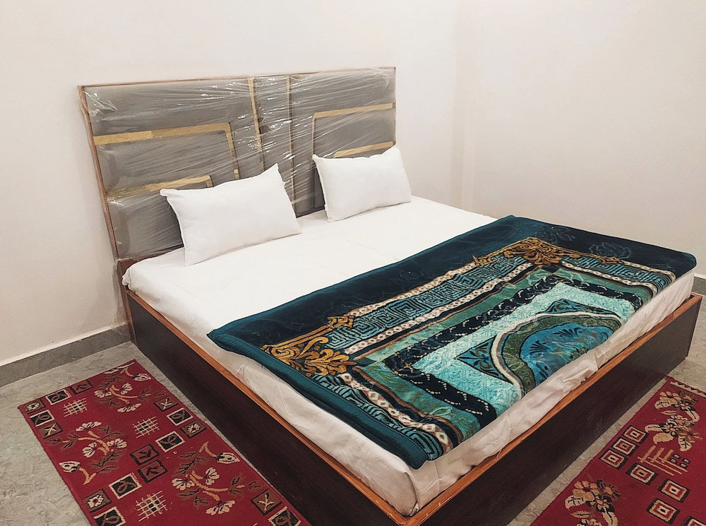 Hotel · Hotel A.V Palace Ayodhya, Faizabad
