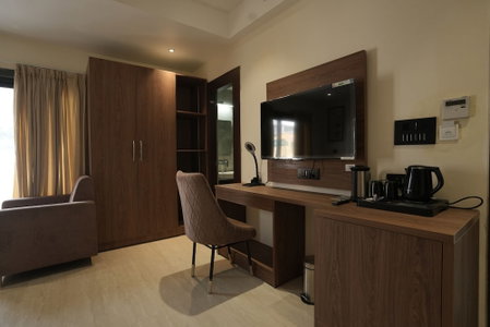 Hotel SS4 Crystals, Lucknow, India