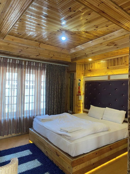 Nezer Hostel & Roof Top Cafe, Leh, India