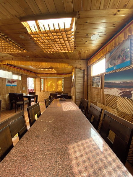 Nezer Hostel & Roof Top Cafe, Leh, India