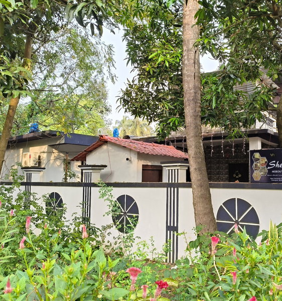 Shellys Hideout Inn, Calangute, India