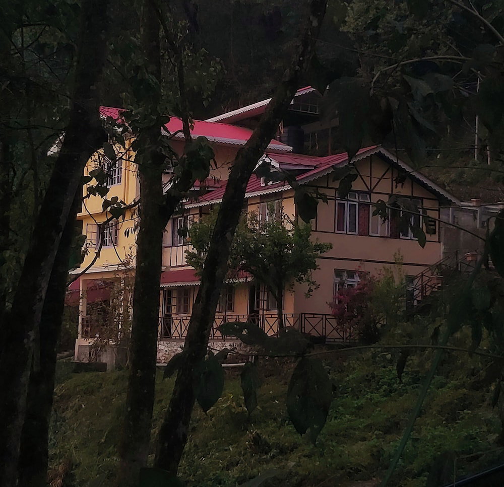 Hotel · oak valley retreat homestay hostel cafe, Geyzing