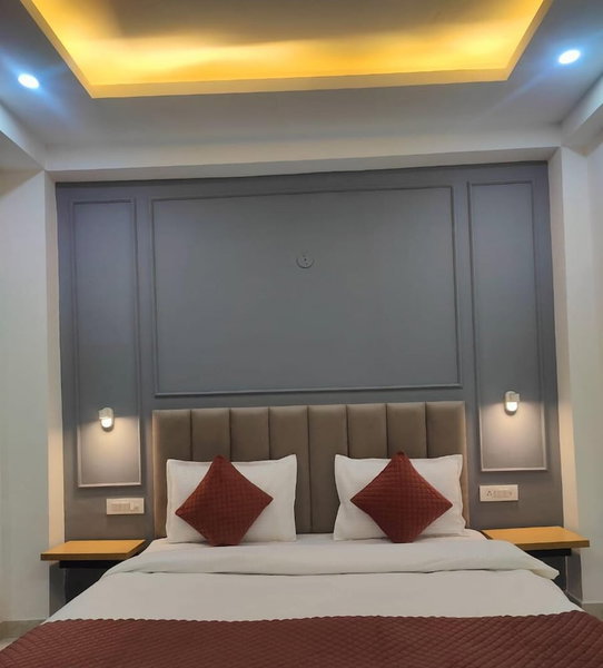 Hotel Mavens House, Gurugram, India