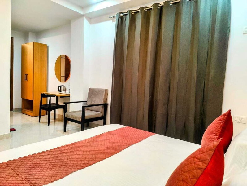 Hotel Mavens House, Gurugram, India