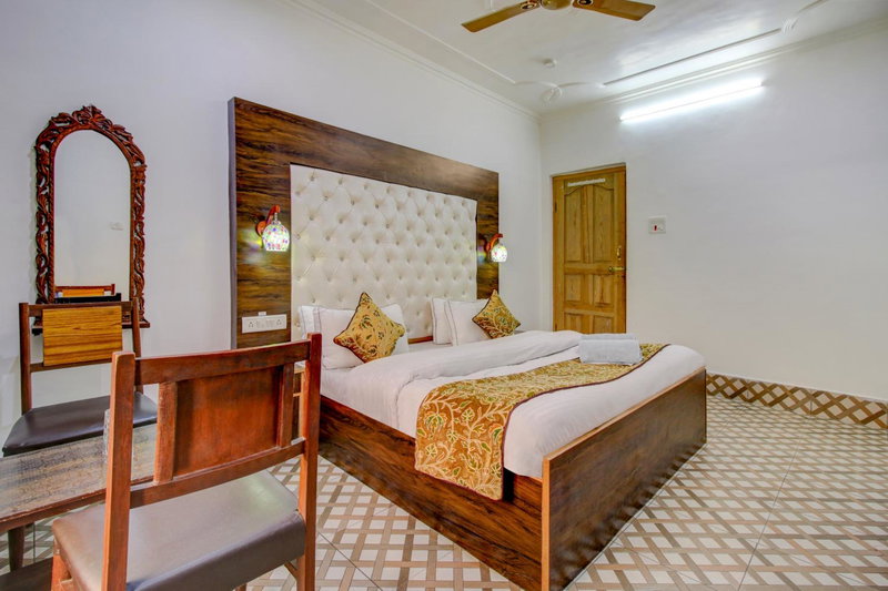 Hotel Royal Hameed, Srinagar, India