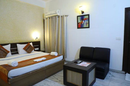 Hotel Tara Palace by Goyal Hoteliers, Agra, India