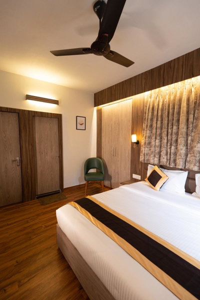 The Lake Palm Hotel, Kolkata, India