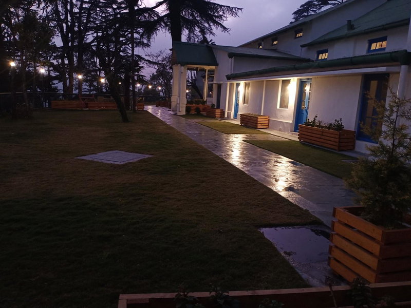 Hotel Pine Retreat Mallroad, Mussoorie, India