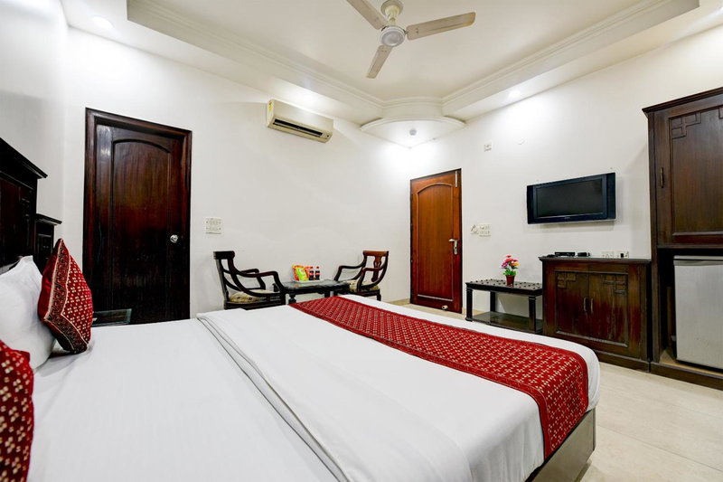 Hotel Legend International -Just a min walk from New Delhi Railway Station, New Delhi, India