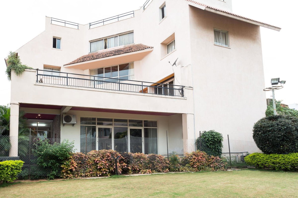 Hotel · Treebo Fort Club, Hyderabad