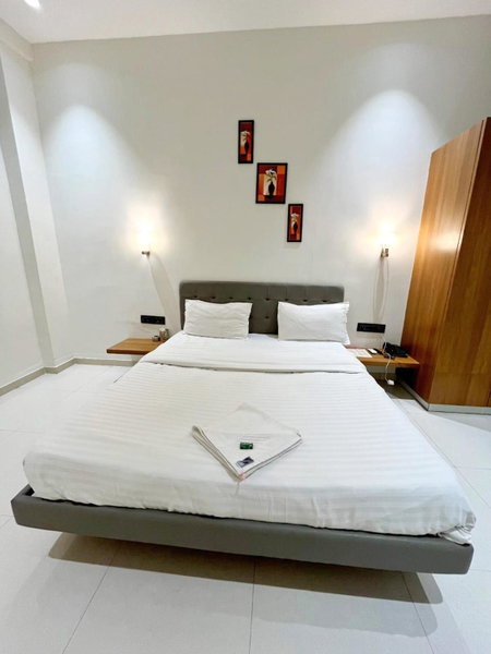Hotel Gold Palace Inn, Surat, India