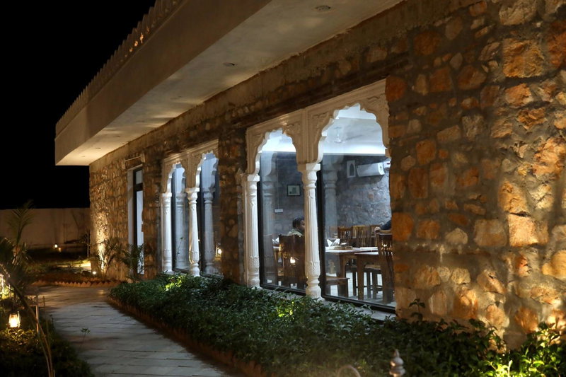 Hem Vilas Royal Pool Retreat - Sawai Madhopur, Sawāi Mādhopur, India