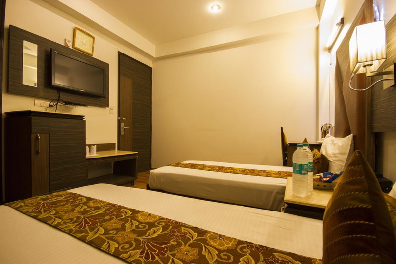 Hotel Sunstar Heights, New Delhi, India