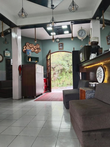 Icebergs Mussoorie - A Boutique stay and 24 hrs roof top cafe, Mussoorie, India