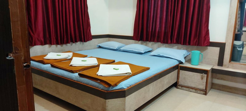 Sai Raghunandan Guest House, Shirdi, India