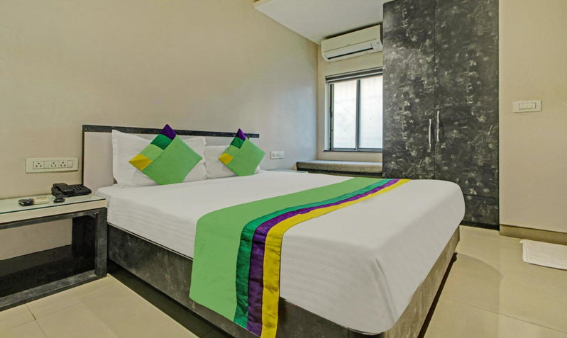 Treebo Glassotel Near Ruby Hospital, Kolkata, India