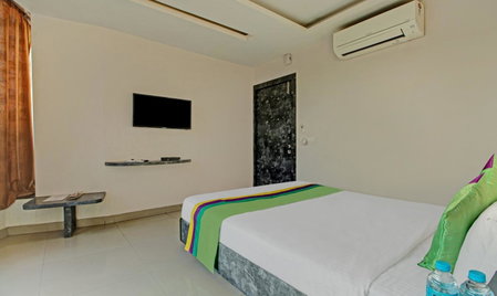 Treebo Glassotel Near Ruby Hospital, Kolkata, India