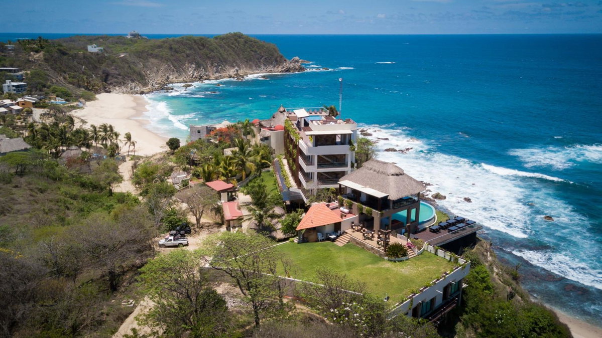 Pacific King Hotel, Mexico