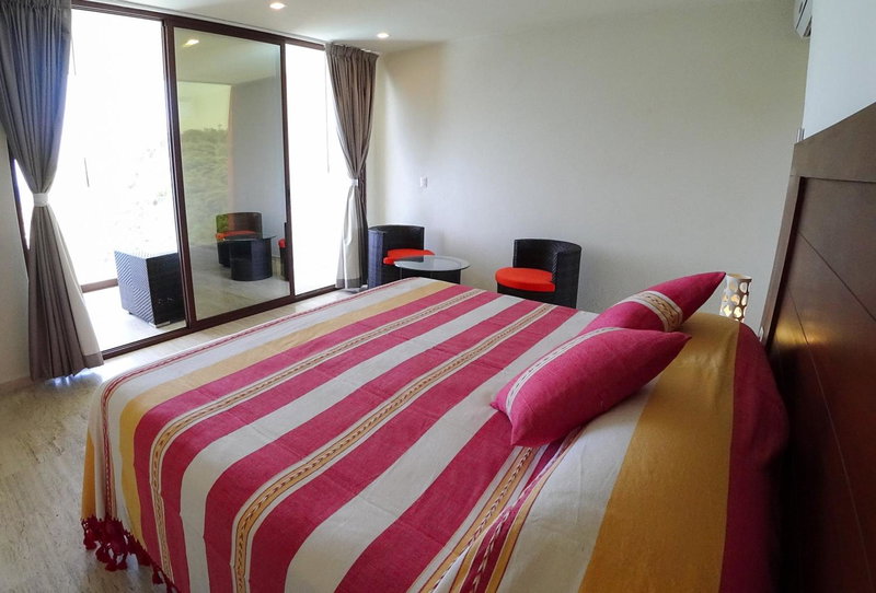 Pacific King Hotel, Cuatunalco, Mexico