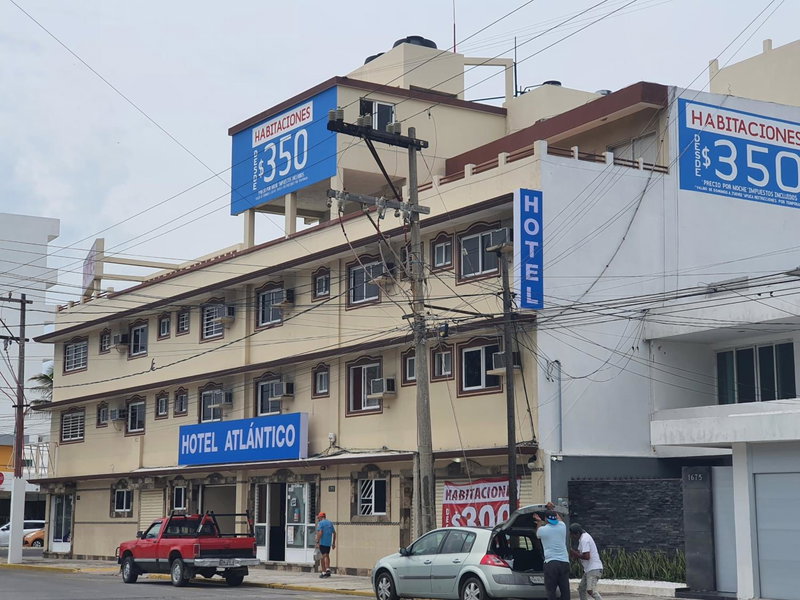 Hotel Atlantico a 150 mts de Playa Martí, Veracruz, Mexico