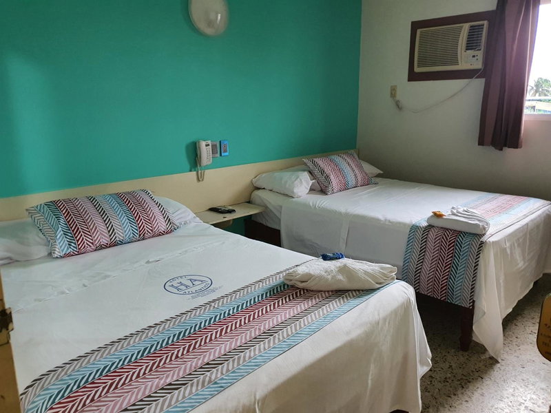 Hotel Atlantico a 150 mts de Playa Martí, Veracruz, Mexico