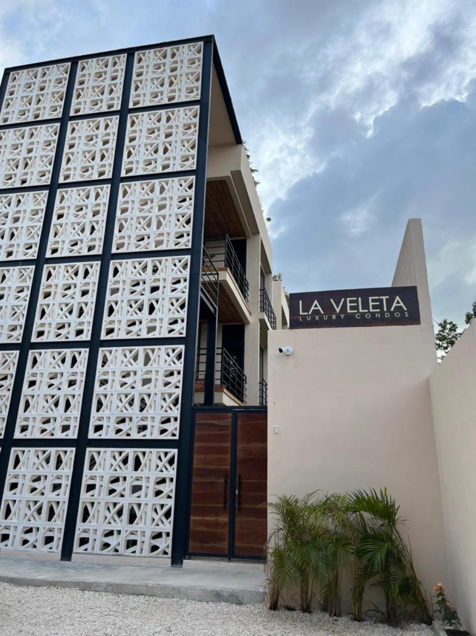 La Veleta luxury condos, Mexico
