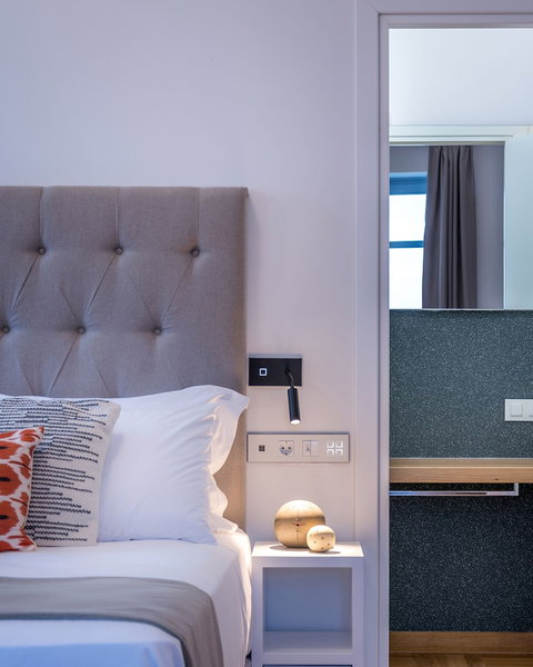 Shapes Luxury Suites, Syros, Greece