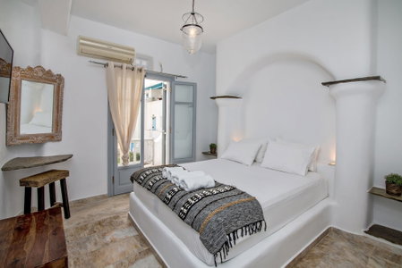 Onar Hotel and Suites, Tinos, Greece