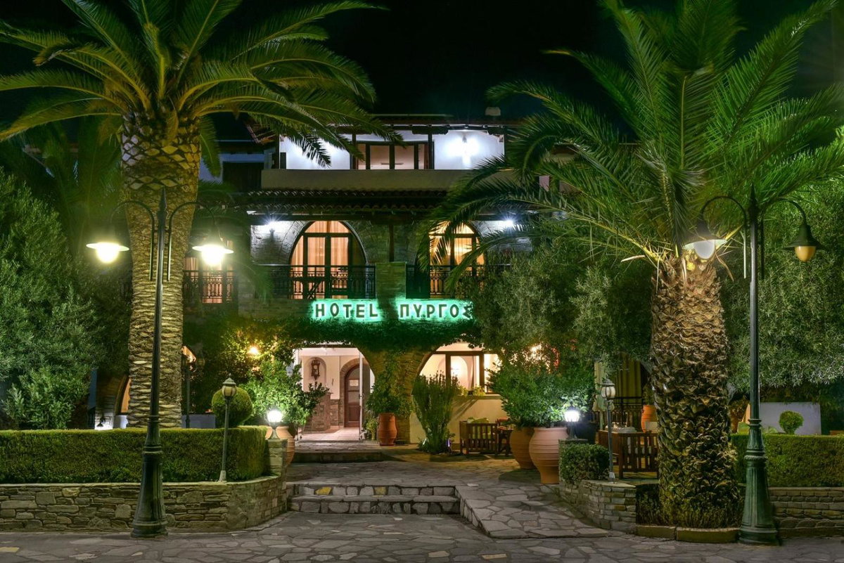 Hotel · Pyrgos Hotel, Ouranoupoli