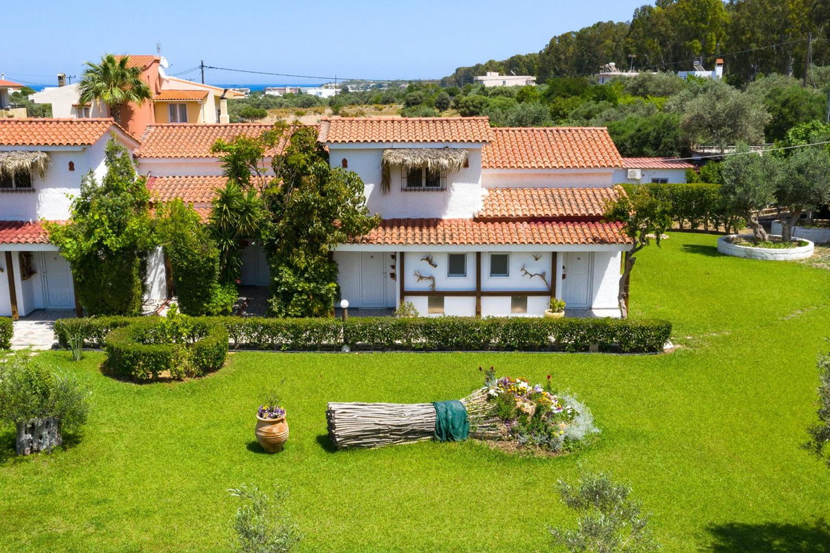 Elefteria Apts & Suites, Grèce