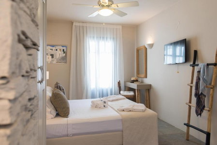 Sifnos House - Rooms and SPA, Kamarai, Greece