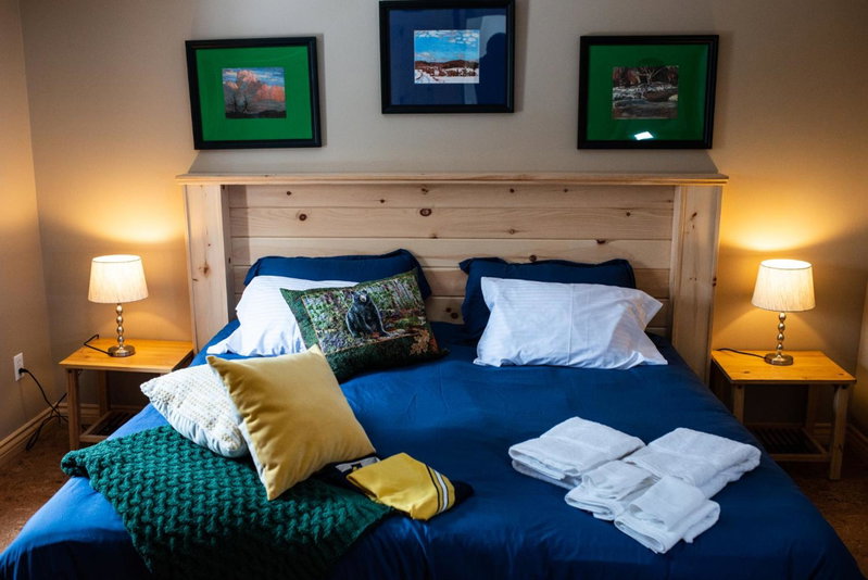Myers Cave Resort, Cloyne, Canada