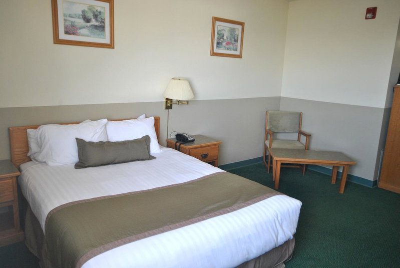 Wheatland Hotel, Strathmore, Canada