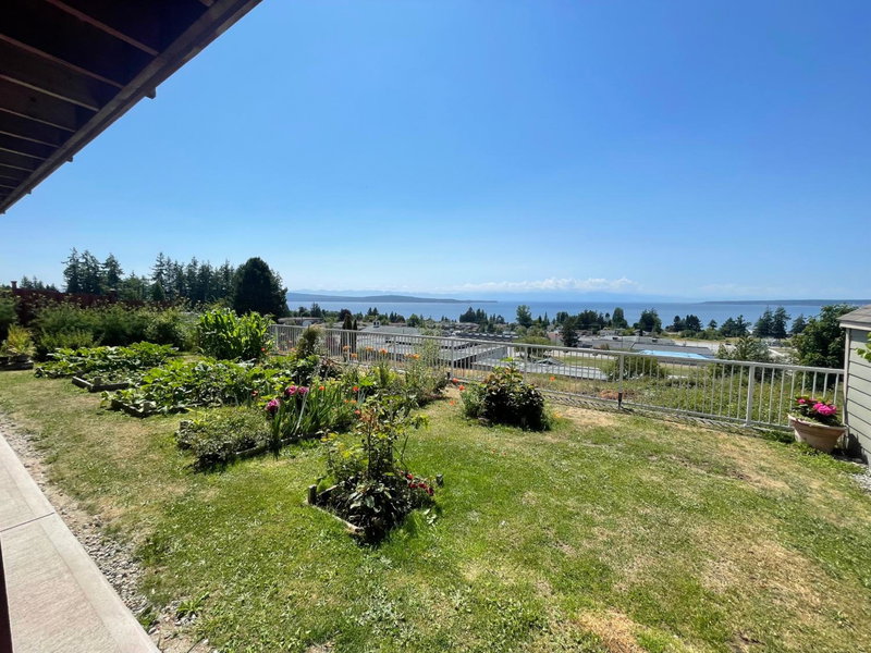 Four Seasons Private Villa, Powell River, Canada