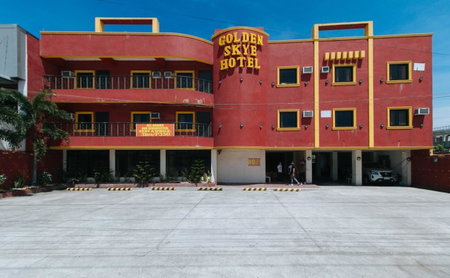 RedDoorz @ Golden Skye Hotel Guagua, Guagua, Philippines
